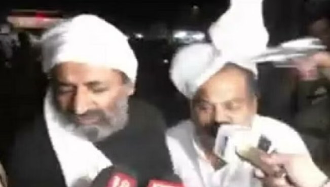 अतीक और अशरफ की सरेआम गोली मारकर हत्या