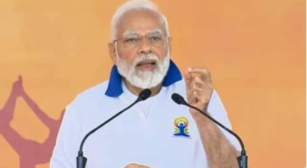 UN मुख्यालय में योग सत्र का PM मोदी ने किया नेतृत्व, बोले- भारत से आता है योग