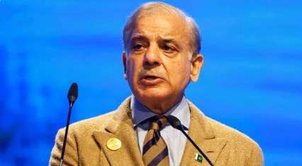 कर्ज लेकर खैरात बंटने चला PAK; सरकारी कर्मचारियों की बढ़ाई 35 फीसदी सैलरी