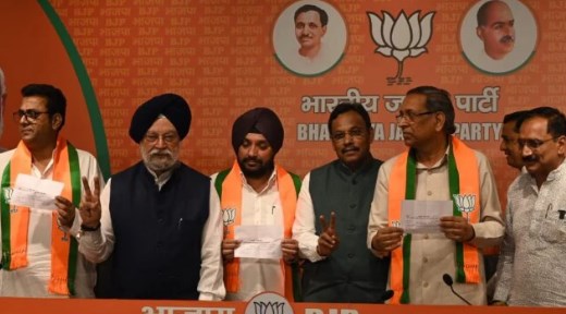  लोकसभा चुनाव के बीच कांग्रेस को बड़ा झटका, अरविंदर सिंह लवली समेत कई नेता BJP में शामिल