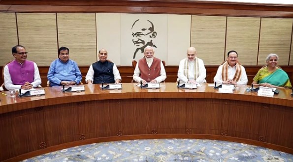 PM मोदी ने बांटे विभाग: खट्टर का बढ़ा कद, नितिन गडकरी, राजनाथ, अमित शाह समेत किसे क्या मिला
