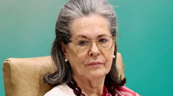 कांग्रेस संसदीय दल की नेता चुनीं गईं सोनिया गांधी, खरगे ने रखा था प्रस्ताव