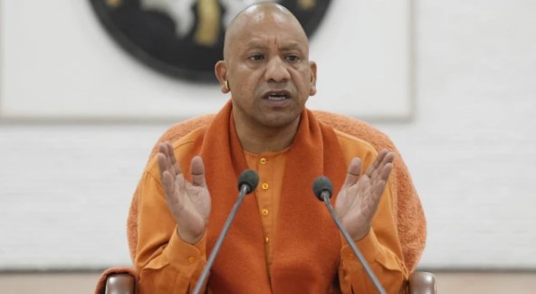 योगी सरकार का एक और एक्शन: फिरोजाबाद के बाद अब बांदा एसडीएम को किया सस्पेंड