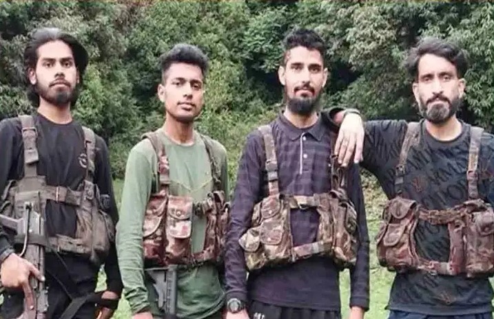  पहलगाम के जल्लादों की हुई पहचान, अब होगा 27 जान गंवाने वाले बेगुनाहों का इंसाफ