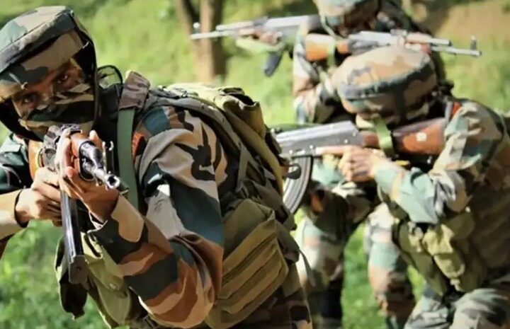 भारत-पाक टेंशन के बीच मणिपुर में भारतीय सेना का बड़ा ऑपरेशन, मुठभेड़ के दौरान 10 Militants ढेर