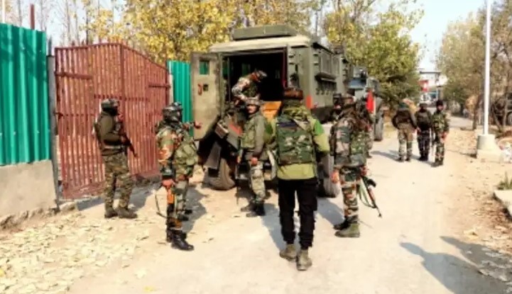 जम्मू-कश्मीर में सुरक्षाबलों की बड़ी कामयाबी: 48 घंटे में छह आतंकवादी ढेर, ‘ऑपरेशन सिंदूर’ के बाद बढ़ा एक्शन